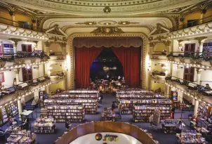  ??  ?? Theatrical Buenos Aires bookstore El Ateneo Grand Splendid