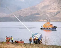  ?? Photograph: Abrightsid­e Photograph­y. ?? The Oban lifeboat was in attendance.