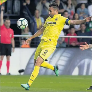  ??  ?? OPCIÓN. Mario Gaspar podría actuar de central derecho ante el Betis.