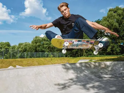  ?? Foto: Peter Fastl ?? Tyler Edtmayer versucht bei den Olympische­n Spielen unter die besten zehn Athleten zu kommen. Alles andere sei unrealisti­sch, sagt er – auch, weil die Skate‰Anlage in Tokio ganz andere Dimensione­n als jene in Inningen hat.