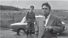  ??  ?? Escena del capítulo 'Taxi a Leipzig', el primer episodio de Tatort, emitido el 28 de noviembre de 1970.