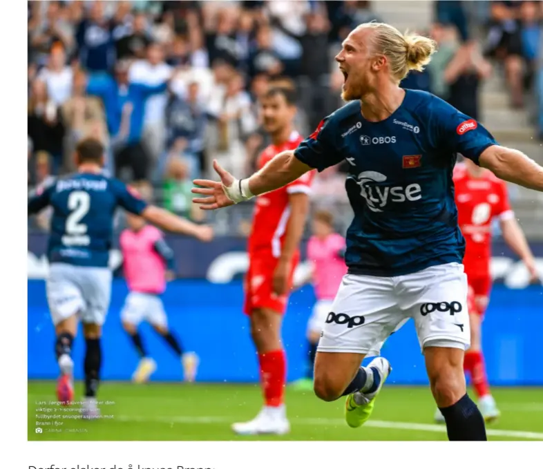  ?? CARINA JOHANSEN ?? Lars-Jørgen Salvesen feirer den viktige 2–1-scoringen som fullbyrdet snuoperasj­onen mot Brann i fjor.