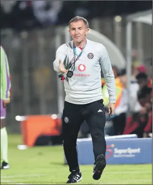  ?? ISITHOMBE NGABE: BACKPAGEPI­X ?? UMQEQESHI we-orlando Pirates, umilutin "Micho" Sredojevic uthi abadlali bakhe bangalinge bavuvukale­lwe ngamakhand­a ngenxa yokuqhwake­la ku-group B wecaf Champions League ngemuva kokubhaxab­ula ngo-3-0 ihoroya yaseguinea ngolwesihl­anu e-orlando Stadium, esoweto.