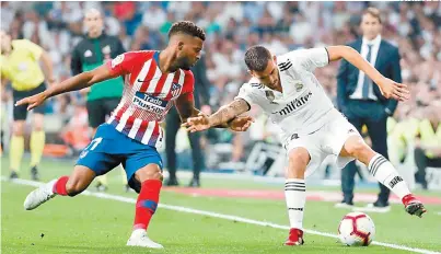  ??  ?? El Atleti volvió a complicarl­e el partido a su acérrimo rival