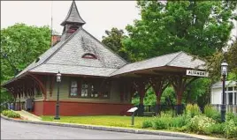  ?? Steve Barnes / Times Union ?? One of the most iconic buildings in the village is the Altamont Free Library, housed since 2012 in the former train station. Commuter-rail service between Altamont and Albany ended in 1963.