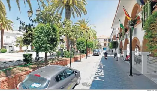  ?? GOOGLE MAPS ?? La puerta de la casa consistori­al lepera, donde se produjo el primer enfrentami­ento entre los adultos en junio de 2015.