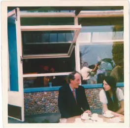  ??  ?? Vanessa as a teenager with her father Ben Nicolson, 1973