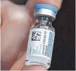  ?? FOTO: DPA ?? Der Corona-Impfstoff des US-Pharmakonz­erns Johnson & Johnson.