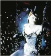  ?? FOTOS (): IMAGO( ?? Nicole Kidman im Film „Moulin Rouge“().