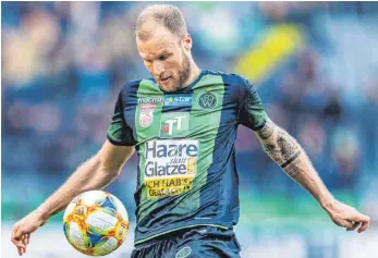  ?? FOTO: IMAGO ?? Die Büschel kommen, die Punkte noch nicht: Matthias Maak vom FC Wacker Innsbruck.