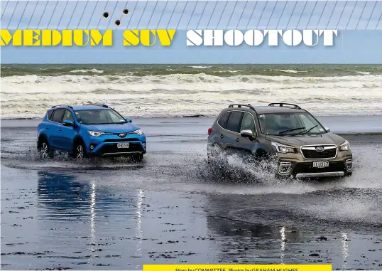  ??  ?? È Surf’s up: For no specific reason the Honda CR-V leads the way upstream for the Subaru Forester and the Toyota Rav4.