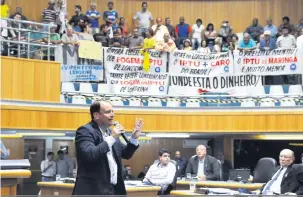  ?? Anderson Coelho ?? O secretário de Fazenda, João Carlos Perez, durante sessão de terça que aprovou PL sobre o IPTU: debate em torno da revisão da Planta de Valores continua