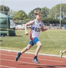  ?? ?? Gulliver Bailey in the under-13 boys 800m