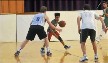  ?? SAM BLUM — SBLUM@DIGITALFIR­STMEDIA.COM ?? Students participat­ed in the Box Out Bullying 3-on-3Basketbal­l Tournament at Catholic Central High School on Saturday, Aug. 12.