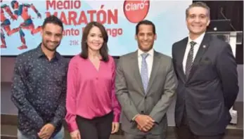  ??  ?? El medallista olímpico Luguelín Santos y el viceminist­ro de Deportes, Marcos Díaz, juntos a Gerty Valerio y Shariff Quiñones.