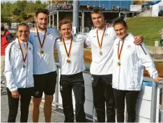  ?? Foto: Jürgen Lindolf ?? Die erfolgreic­hen Einzel Kanuten von Kanu Schwaben Augsburg: (v. l.) Emily Apel, Samuel Hegge, Julian Lindolf, Philipp Süß und Elena Apel.