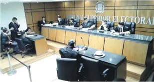  ?? FUENTE EXTERNA ?? Proceso. Los jueces del Tribunal Superior Electoral (TSE) que preside el magistrado Ramón Jáquez.