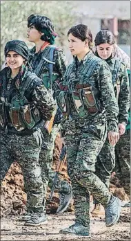  ?? THE KURDISH FIGHTERS OF THE PEOPLE'S PROTECTION UNITS (YPG) / ARCHIVO ?? Milicianas kurdas de Siria en el 2015