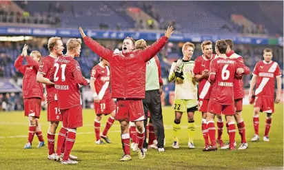  ?? FOTO: IMAGO ?? Fortunas bislang letzte Herbstmeis­terschaft: Nach dem 2:0 in Duisburg am 5. Dezember 2011 war sie perfekt. Am Saisonende stand der Aufstieg in die Bundesliga.