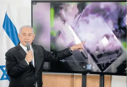  ?? Foto: Efe ?? Benjamín Netanyahu da explicacio­nes sobre uno de los bombardeos israelíes sobre Gaza.