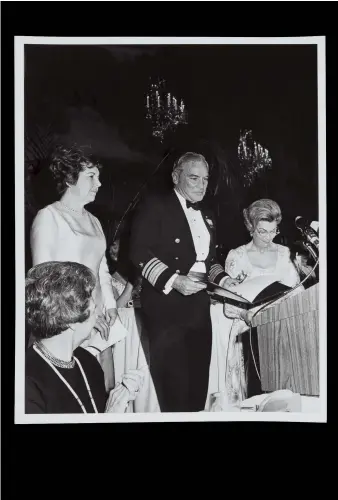  ??  ?? Moody, second from left, at the Federal Woman’s
Award dinner, in February 1971, with Adm. Noel Gayler, then head of the National Security Agency.