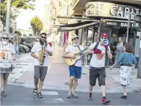  ?? ANDRÉS RODRÍGUEZ/ARCHIVO ?? La Tabarra Quartet Band en el pasacalles del 2020.