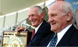  ?? Photograph: Mick Tsikas/ ?? Arthur Summons (right) has died aged 84. The NRL great is described as ‘a fierce competitor, a wonderful character and extremely popular with everyone’.