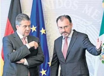  ??  ?? En el marco del Año Dual México-Alemania, el ministro de Relaciones Exteriores germano, Sigmar Gabriel, se reunió ayer con su homólogo mexicano, Luis Videgaray Caso.