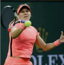  ??  ?? La Canadienne Eugénie Bouchard, ex-membre du Top , est attendue sur la terre battue cagnoise. (Photo AFP)