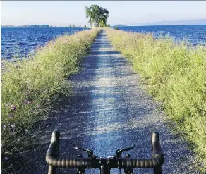  ?? ISLAND LINE IMAGES ?? The Lake Champlain Byway in Vermont is part of the 5,000-kilometre East Coast Greenway.