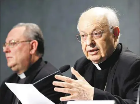  ?? CNS ?? El cardenal Baldisseri durante la presentaci­ón del documento preparator­io del Sínodo de los obispos sobre la Amazonia