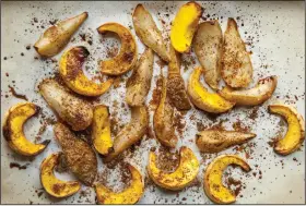  ?? Food styling/KELLY BRANT Arkansas Democrat-Gazette/JEFF GAMMONS ?? Chile and Brown Sugar Squash With Pears