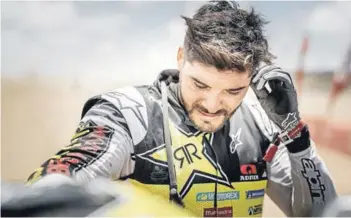  ??  ?? ► Pablo Quintanill­a se lamenta durante su participac­ión en el Dakar 2019.