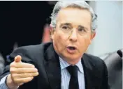  ??  ?? Senador Álvaro Uribe, investigad­o por presunta manipulaci­ón de testigos.