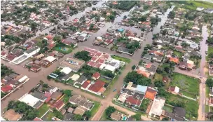  ?? Defesa Civil/Divulgação/17-2-2019 ?? Grande volume de chuvas causou alagamento­s em toda a cidade, com 1.200 residência­s e 5.500 pessoas afetadas