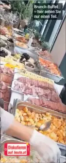  ??  ?? Brunch-Buffet – hier sehen Sie nur einen Teil.