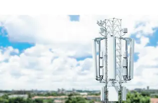  ??  ?? Dibattito aperto
L’installazi­one di antenne 5G sta sollevando molti dubbi