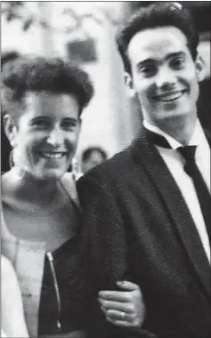  ??  ?? WEDDING DAY: Craig with ex-wife Jane in 1990. The pair remain friends