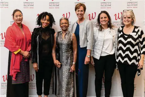  ?? Allegra Anderson/Allegra Anderson Photograph­y ?? Connecticu­t Women’s Hall of Fame inductees Lhakpa Sherpa, Anika Noni Rose, Claudia Bentley Radcliffe Rose (on behalf of her mother, Cora), Suzy Whaley, and Jennifer Rizzotti with Sarah Lubarsky, executive director at the CT Women’s Hall of Fame.