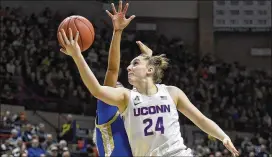  ?? AP 2020 ?? UConn’s Anna Makurat, who is from Poland, is one of more than 20,000 foreign athletes currently competing at NCAA schools, according to the organizati­on.