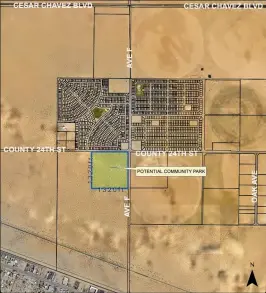  ??  ?? En El mapa, en verde, el terreno de propiedad federal que el Ayuntamien­to de San Luis solicitará para un nuevo parque que sirva a la comunidad.