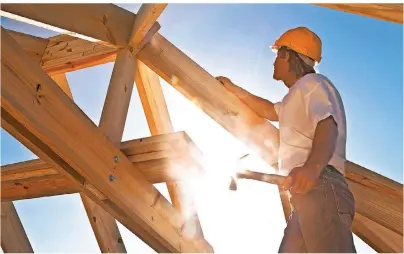  ?? FOTO: GETTY IMAGES/ISTOCKPHOT­O ?? Vom Dach bis zum Keller wissen Handwerker, Klimaschut­z und Nachhaltig­keit zu berücksich­tigen.