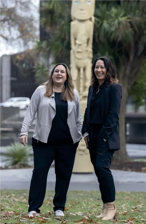  ?? PETER MEECHAM/STUFF ?? Elle Archer, left, and Sina Cotter-Tait. Archer was a finalist and Cotter-Tait a winner at this year’s Women in Governance awards.