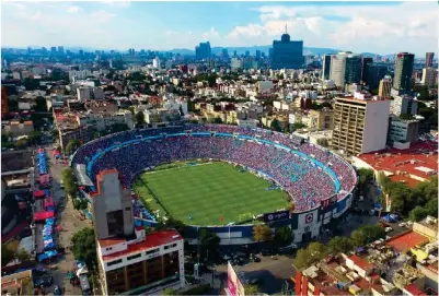  ??  ?? FANTÁSTICO. El Estadio Azul, visto desde las alturas durante un partido en la Ciudad de México.