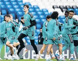  ?? ANDR aArN c ele ?? Courtois, que va jugar al Chelsea, s’entrena a Stamford Bridge