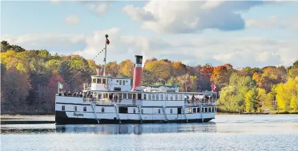  ?? MUSKOKA TOURISM ?? A trip on Lake Muskoka on the RMS Segwun is a marvellous, care-free way to see Ontario’s fall colours.