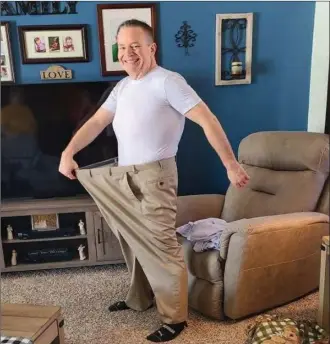  ?? Courtesy ?? Pictured above, after losing 134 pounds, Sid Fessler of Broken Bow steps into pants he wore in January of 2020.