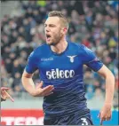  ?? FOTO: EFE ?? De Vrij queda libre en el Lazio