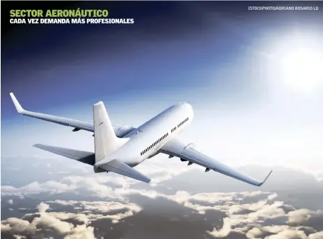  ??  ?? Demanda. Se estima que en los próximos 19 años habrá 839,000 nuevos puestos para tripulante­s de cabina, refirió el director del centro aeronáutic­o Tripulante­s, Alfredo Hernández.