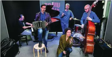  ?? GONZALO PÉREZ ?? El quinteto Piazzolla x 100 rinde homenaje al gran renovador del tango